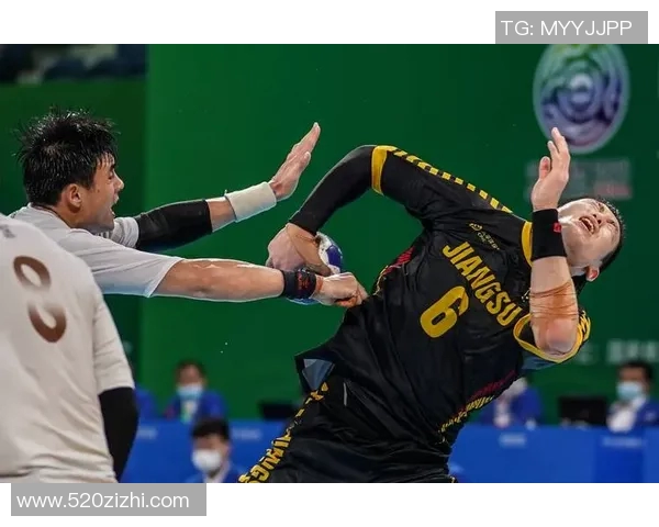 王伟独家分享网球心得与技巧助你提升球技的秘诀与经验总结